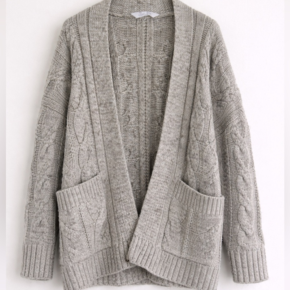 Primark | Light Gray Cable Knit Cardigan | Small | Open Front Chunky Sweater